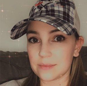 Meet your Posher, Becky